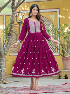 ชุดคอลเลกชั่นสำหรับผู้หญิงปักลายด้วยด้ายคอลเลกชั่นผ้าเรยอน16กก. - Product Image 4