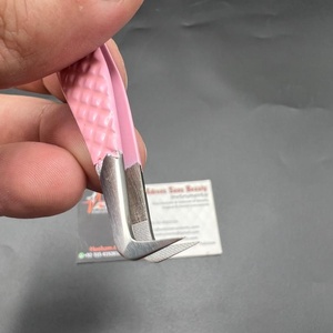 Pinzas de punta de fibra en forma de L de 45 90 grados de etiqueta privada Pinzas de extensión de pestañas de corazón Rosa sostenibles Pinzas de pestañas de volumen - Product Image 2