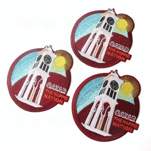 Badges brodés personnalisés en gros avec bordure Merrow patchs de broderie de logo personnalisés pour les décorations de chapeau - Product Image 2
