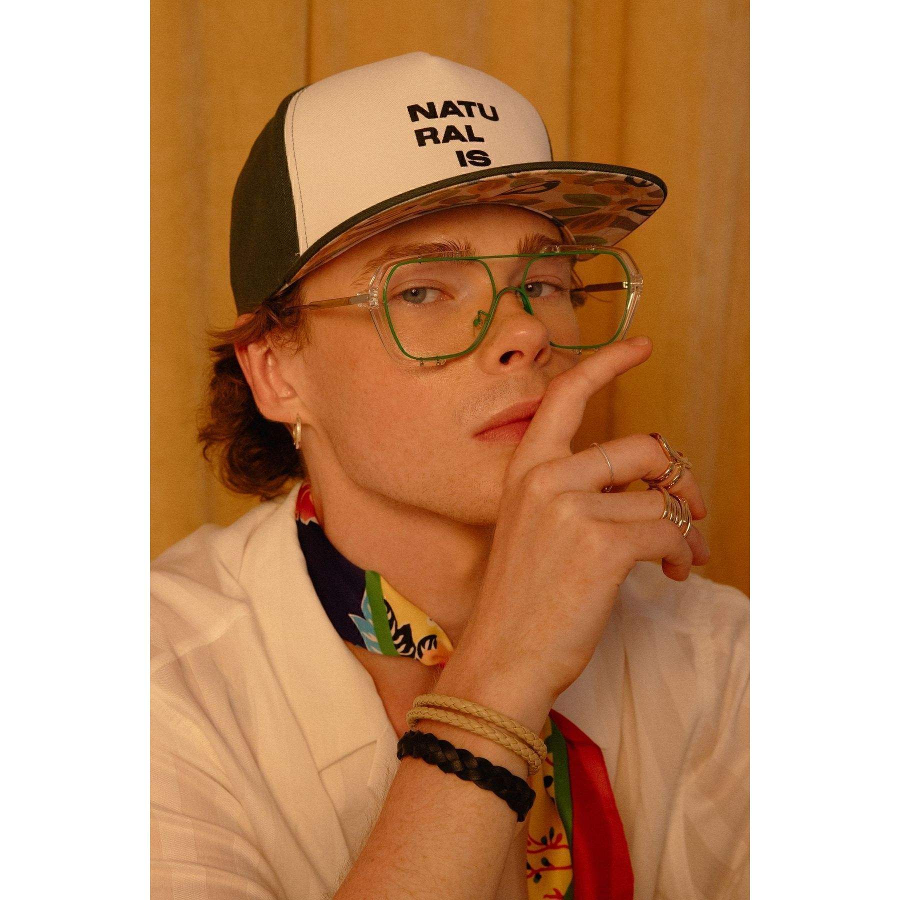 สีเขียวเข้ม