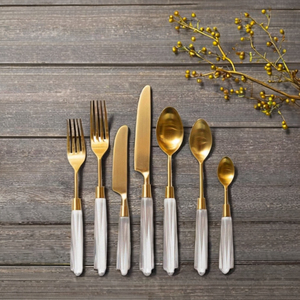 Juego de cubiertos de 7 cubiertos de resina Juegos de cubiertos Mesa de alta calidad y artículos de cocina Venta al por mayor Acabado dorado espejado, acero - Product Image 2