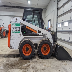 Cargadora deslizante bobcatss de calidad premium disponible ahora Compre con entrega rápida para un sitio de construcción eficiente y confiable - Product Image 1