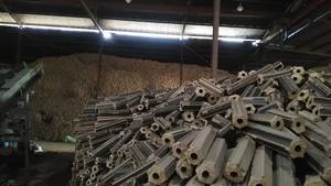 Vietnam Vente en gros Briquettes de riz pour le chauffage Prix compétitif Briquettes de riz bon marché - Product Image 2