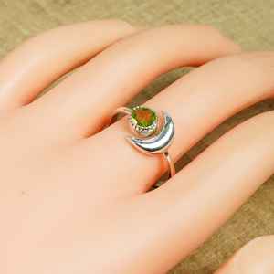 Bague en péridot vert, argent sterling 925, pierre précieuse facettée, bijoux faits à la main, cadeau d'anniversaire - Product Image 3