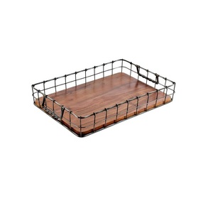 Plateau de service alimentaire ramadan au design unique Plateau en bois de qualité créative avec poignées noires pour accessoires de table à bon prix - Product Image 3