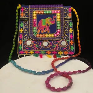 绣花镜工作复古手拿包优雅多彩波西米亚班加拉包传统贾普里手工包