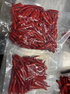 พริกแดงแช่แข็งในเวียดนามไม่มีสารกันบูดล็อครสชาติพรีเมี่ยมเหมาะสำหรับผู้นำเข้าและร้านอาหาร - Product Image 4