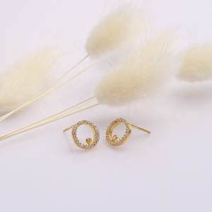 ต่างหูเม็ดกลมกลวงชุบทองเงางาม CZ ตุรกีขายส่งทำด้วยมือเครื่องประดับชั้นดี925เงินสเตอร์ลิง - Product Image 4