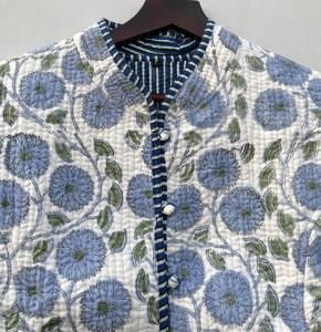 Chaqueta de bombardero acolchada de algodón corta hecha a mano para mujer, bordado Floral acolchado, cuello levantado, transpirable, ecológico, informal, para invierno - Product Image 3