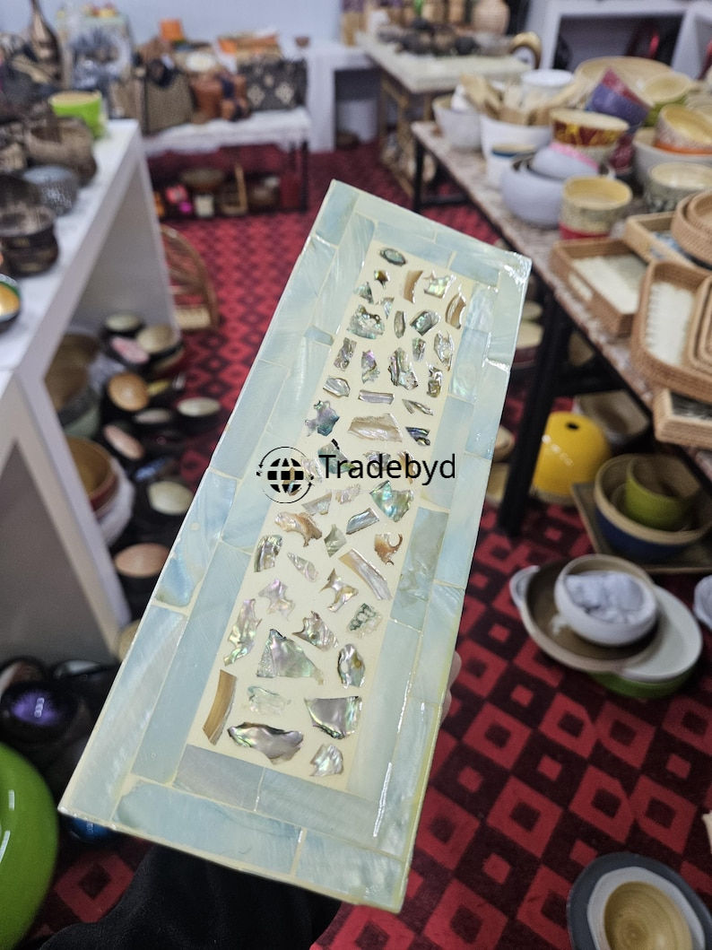 Available in different Colors