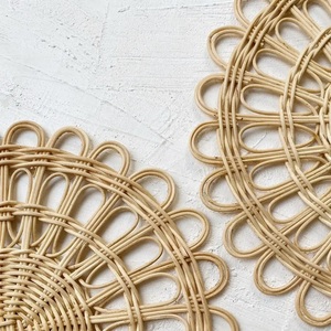 High Quality Round Shape Handwoven Flower Rattan Charger Home Decor Accessory for Dining <b>Table</b> <b>Mats</b> & Pads Coaster Placemat Pad - Product Image 4