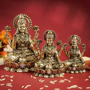 Murti de Latón Tradicional Hecho a Mano de Lakshmi Ji Sentada sobre Kamal, Diosa de la Riqueza, la Prosperidad y las Bendiciones para Diwali, para Hoteles - Product Image 6