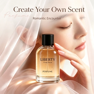 Profumo LIBERTY Eau De Parfum 100ml, Fragranza Unisex a Lunga Durata con Note Agrumate, Fruttate e Floreali, Etichetta Personalizzabile - Product Image 4