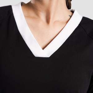 Robe de gymnastique Endura en noir - Product Image 6