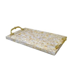 Plateau de service de luxe en bois incrusté de nacre fait à la main pour les cadeaux du Ramadan, la décoration intérieure arabe et les célébrations de mariage élégantes - Product Image 3