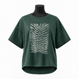 เสื้อยืดสีเขียวทรงโอเวอร์ไซส์สำหรับผู้หญิง พิมพ์ลายใบไม้แบบนามธรรม สวมใส่สบายทรงหลวม ผ้าฝ้าย - Product Image 1