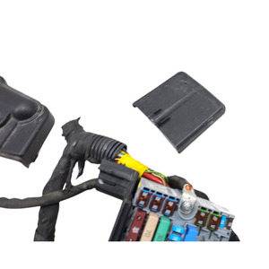Boîtier de commande porte-fusibles FIAT Panda 3ème Série 51987784 312A2000 Bifuel/Gaz 900 (12>) - Product Image 2