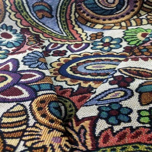 Tela de tejido Jacquard de algodón y poliéster duradero, patrón de Cachemira transpirable, tejido de urdimbre, diseño personalizado por el fabricante para uso en bolsas - Product Image 4