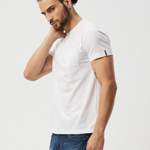 T-shirt unisexe blanc surdimensionné 100% coton, poids lourd, poche, col rond, fabriqué en T-shirt surdimensionné - Product Image 5
