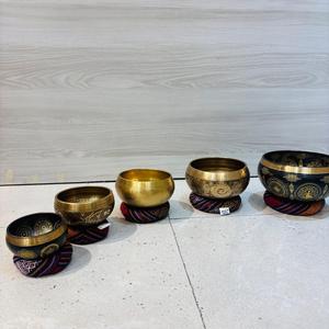 Cuenco de bronce tradicional hecho a mano, artesanías de Metal Premium para terapia de sonido y meditación de curación de Chakras - Product Image 3