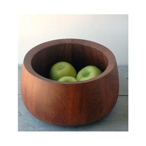 Juego de cuencos de madera natural, ideales para uso diario, perfectos para servir ensaladas, frutas y aperitivos, que crean un ambiente cálido en la cocina. - Product Image 5