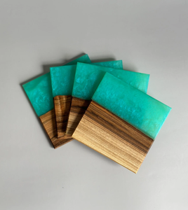 Sous-verres élégants en noyer faits à la main Tapis de boisson élégants et durables pour les amateurs de café et de thé Cadeau pour la maison - Product Image 6