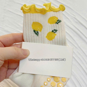 Calcetines de Algodón para Bebé, Color Amarillo, con Agarre para Pilates, Lindos Lazos, Diseño Floral, Estrellas y Limones, Antideslizantes, Ecológicos, Venta al por Mayor para Mujer - Product Image 5