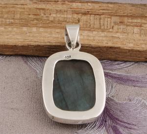 Pendentif en pierre précieuse de labradorite naturelle fait à la main en argent sterling collier de feu bleu bijoux fins pour les femmes - Product Image 2