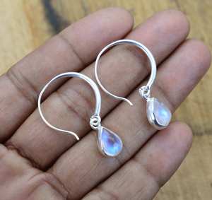 ต่างหูเงินแท้ 925 ประดับพลอยมูนสโตนสีรุ้ง 1 คู่ ต่างหูพลอยประจำเดือนมิถุนายน เครื่องประดับสำหรับผู้หญิง - Product Image 5