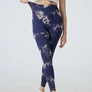 Pantalones de gimnasio sublimados de cintura alta de alta calidad, mallas de Yoga de fitness para mujer OEM personalizables para entrenamiento - Product Image 5