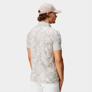 2025 nuevos polos de Golf para hombre con logotipo personalizado bordados de gran tamaño Camo Allover estampado gráfico polos de Golf para hombre - Product Image 2