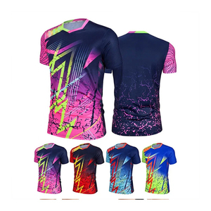 Camiseta de punto ajustada personalizada para hombre Spandex/poliéster secado rápido alta calidad deportes Impresión logotipo frontal posición Activewear - Product Image 3