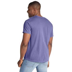 T-shirt respirant à poche lourde teint en vêtement - Product Image 2