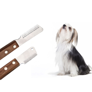 Venta al por mayor de buena calidad Striping Groomer Tool Mango de madera Pet Dog Grooming Stripping Knife - Product Image 1