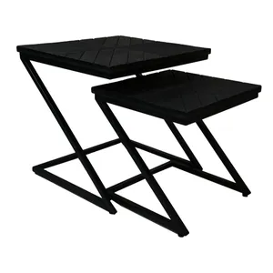 Desain mewah Modern meja bersarang dengan polesan hitam dan bingkai logam set desain herringbone mewah 2 meja samping