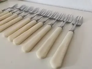 Mirror Polished Silver Fork <b>Flatware</b> Set in Stainless Steel with Elegant Design Perfect for Kitchenware Tabletop and Dining Use - Product Image 3