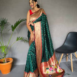 SAREE DE SEDA PURA PAITHANI CON PALLU TEJIDO RICO PAITHANI CON BORLAS Y PATRÓN MOTTIF ÚNICO - Product Image 1