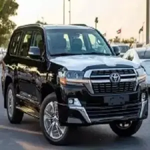 2020 2021 2022 khá sử dụng xe Land Cruiser 4.6 Xăng V8 GXR Grand Touring