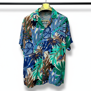 Chemise à manches courtes pour homme à motif floral, coupe décontractée, tissu satiné, design élégant pour l'été, vêtement décontracté écologique, tenue de vacances - Product Image 2