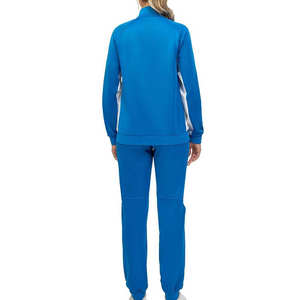 Survêtement en coton avec logo personnalisé pour femmes, tenue décontractée d'hiver à motif solide avec col à capuche, en vente d'usine - Product Image 3