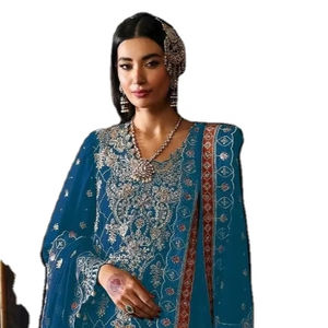 Conjunto de Shalwar Kameez de Chinon con Bordado Intenso de Moda, con Forro Interior de Santoon Opaco y Dupatta, para Fiestas Indias y Pakistaníes - Product Image 1