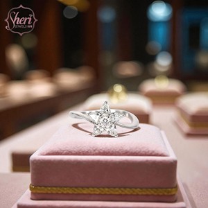 Sheri Jewels Anillo de diamante natural estilo Estrella de oro blanco de 18 quilates con brillante redondo y corte de pera para mujer - Product Image 5