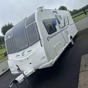 Caravane de voyage tout-terrain de luxe personnalisée et abordable, neuve, avec panneaux solaires et mobilier inclus - Product Image 4