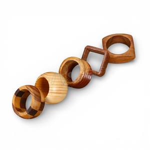 Par de Anillos para Servilletas de Madera Redondeados y Lisos con Patrón de Grano Natural para una Presentación de Mesa Elegante y Única - Product Image 3
