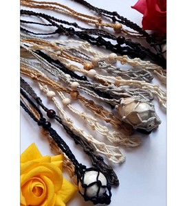 สร้อยคอมาคราเม่ประดับลูกปัดอาเกตลายลูกไม้ จี้หินทรงกลมในถุงตาข่าย ด้ายสีขาว สไตล์โบโฮ เครื่องประดับทำมือ ของขวัญสำหรับผู้หญิง - Product Image 5