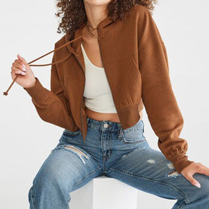 Tops cortos de alta calidad para mujer, Sudadera con capucha recortada con logotipo personalizado y longitud corta, sudaderas de diseño en blanco de talla grande, Sudadera con capucha de invierno - Product Image 5