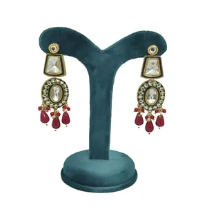 Opulento Juego de Pendientes Elegantes de Joyería Cultural India Polki Kundan - Product Image 2