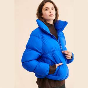 Vente en gros Vêtements d'extérieur surdimensionnés respirants personnalisés avec fermeture éclair Veste d'hiver unie en satin quotidien en coton coupe-vent pour femmes OEM - Product Image 5