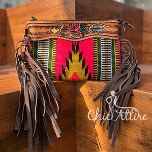 Nueva manta de sillín con flecos de cuero occidental mecanizada a mano, bolso de mano, bolso cosido a mano, bolsos de mano para mujer - Product Image 1