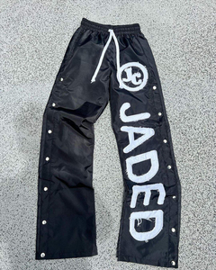 Pantalon de survêtement unisexe en nylon avec logo brodé personnalisé, rayures incurvées, style baggy, coupe large, grande taille, coupe-vent - Product Image 3